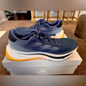Men’s Athletic Shoes. Adidas Super Nova Rise. Size 8.